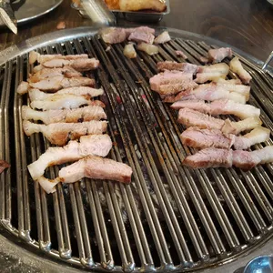 흑돈퍼주는집 사진