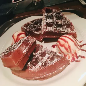 홀리 크로스 리뷰 사진