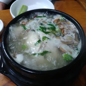 궁중삼계탕 사진