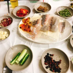여수수산물특화시장 사진
