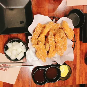 교촌치킨 사진