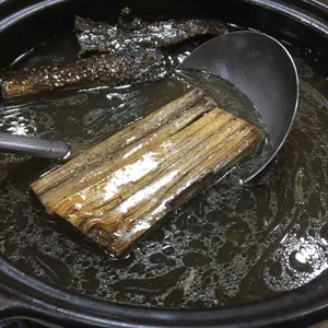 숲속의 쌍방울 오리 사진