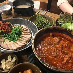 달구지 수육국밥 사진