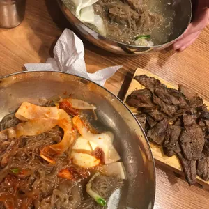 육쌈냉면 사진