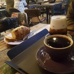 오페라빈로스터스 사진
