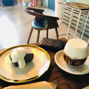 히트커피 로스터스 대표 사진