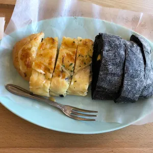 사려깊은빵집 사진