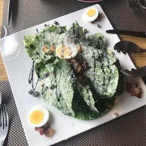 뻬뽈리 사진