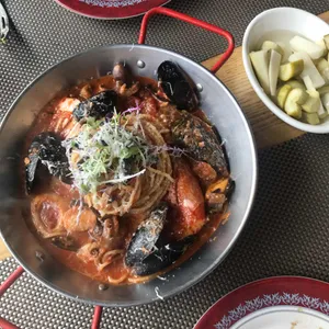 뻬뽈리 사진