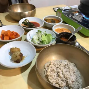 청국장과보리밥 사진