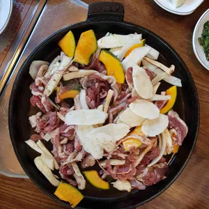 월출산생오리전문점 대표 사진