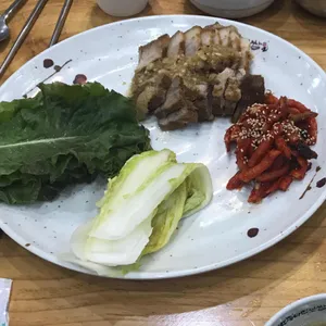백세마인보쌈 사진