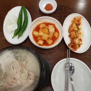 지호한방삼계탕 사진