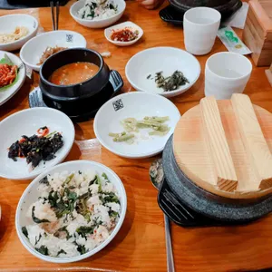 잔치 연 리뷰 사진