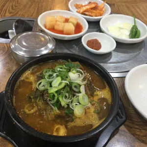 청기와뼈다귀해장국 사진
