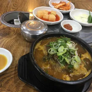 청기와뼈다귀해장국 사진