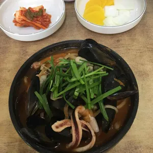 홍굴이해물짬뽕 사진