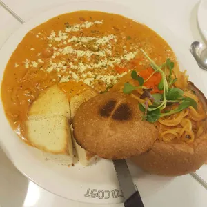 라라코스트 사진