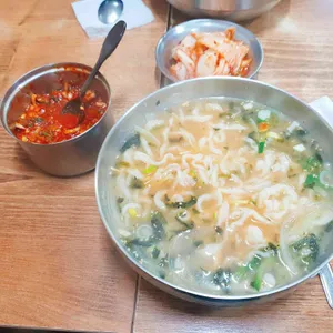 홍두깨칼국수 사진