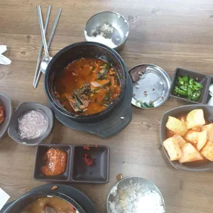 24시얼큰이병천순대 대표 사진