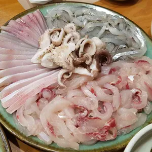 진동둔횟집 사진