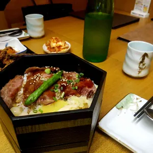 테이엔 사진