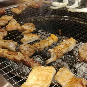 생고기한잎가득숯불구이 사진