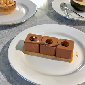 우나스 (Unas) 리뷰 사진