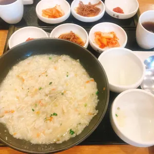 본죽 사진