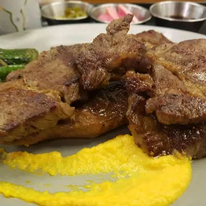 앵거스박고기공장 사진