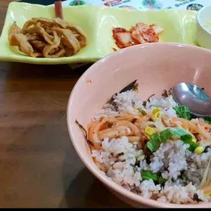 뽀글뚝배기냠냠비빔밥 사진