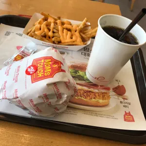 맘스터치 사진