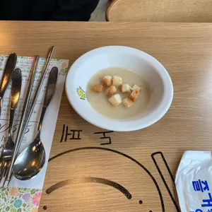돈페 사진
