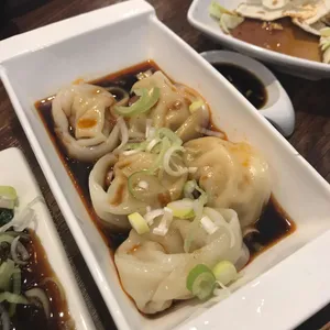 진티엔 사진