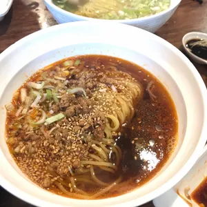 진티엔 사진