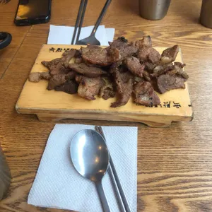 육쌈냉면 사진
