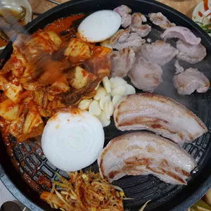 제주통돼지마을 사진