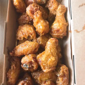 교촌치킨 사진