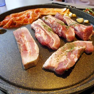 돼지대학교 리뷰 사진