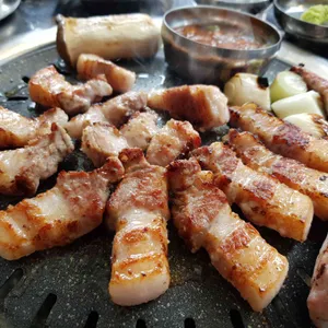 신촌고기창고 리뷰 사진