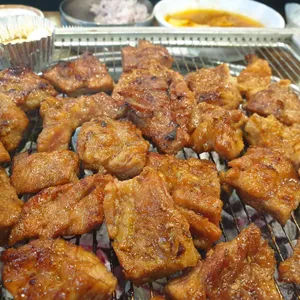 화영참숯화로구이 사진