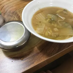 신토불이 된장배추국 사진