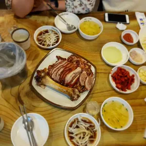 지환이네 왕족발 사진