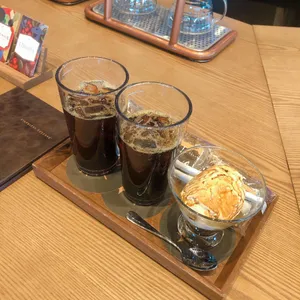 스타벅스 리저브 사진