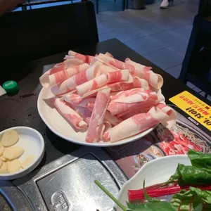 돌배기집 사진