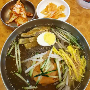 동이옥 사진