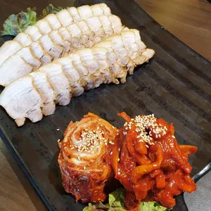 꽃피우는기와보쌈 사진