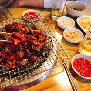 꼼 사진