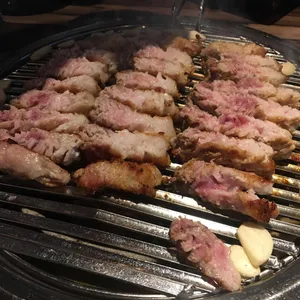 겨비겨비 사진