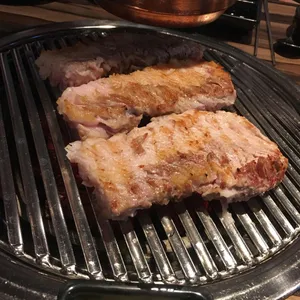 겨비겨비 사진